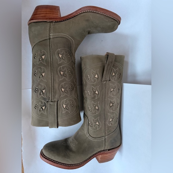 Frye Shoes - NEW! Vintage Womens Frye Olive Austin Floral Cut Out Cowboy Western Boots size 7